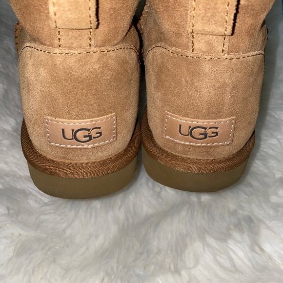 Ugg Classic Mini II Boot in Chestnut Size 10 Women - Picture 9 of 14